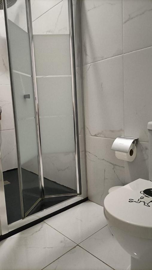 Central Cozy Star 1 Balcony Ac Near Merto 포르투 외부 사진