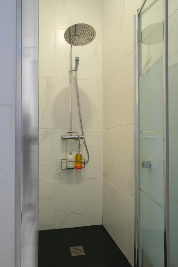 Central Cozy Star 1 Balcony Ac Near Merto 포르투 외부 사진