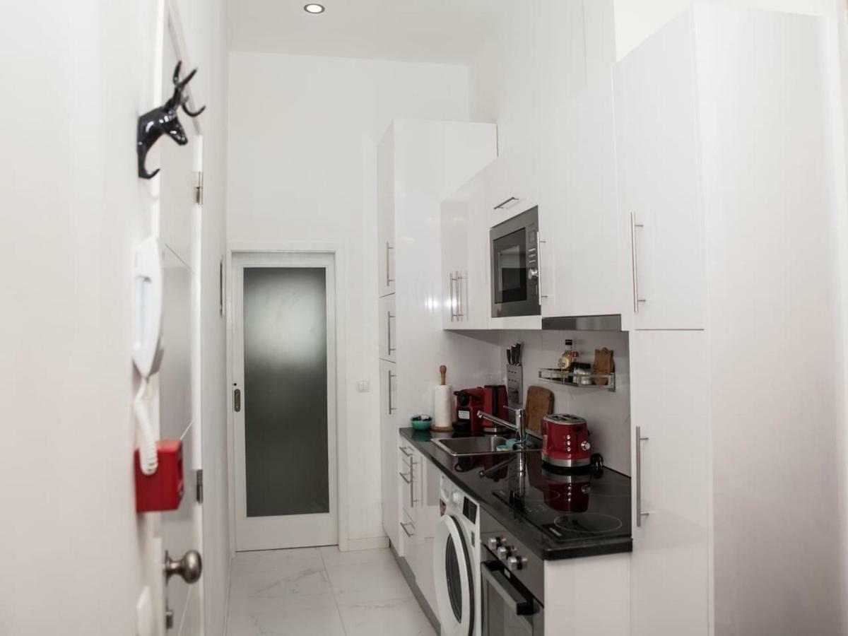 Central Cozy Star 1 Balcony Ac Near Merto 포르투 외부 사진