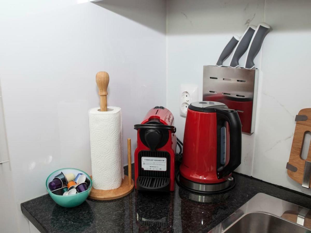 Central Cozy Star 1 Balcony Ac Near Merto 포르투 외부 사진